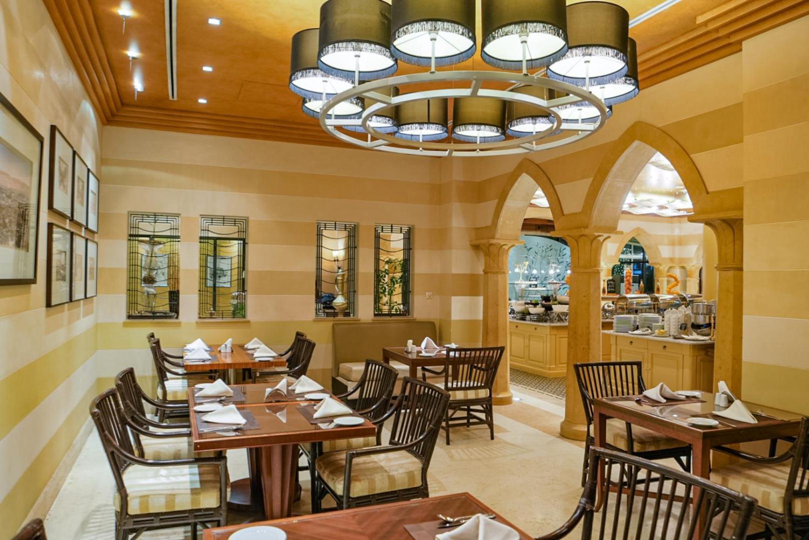Sheraton Dammam Hotel & Convention Centre Dış mekan fotoğraf