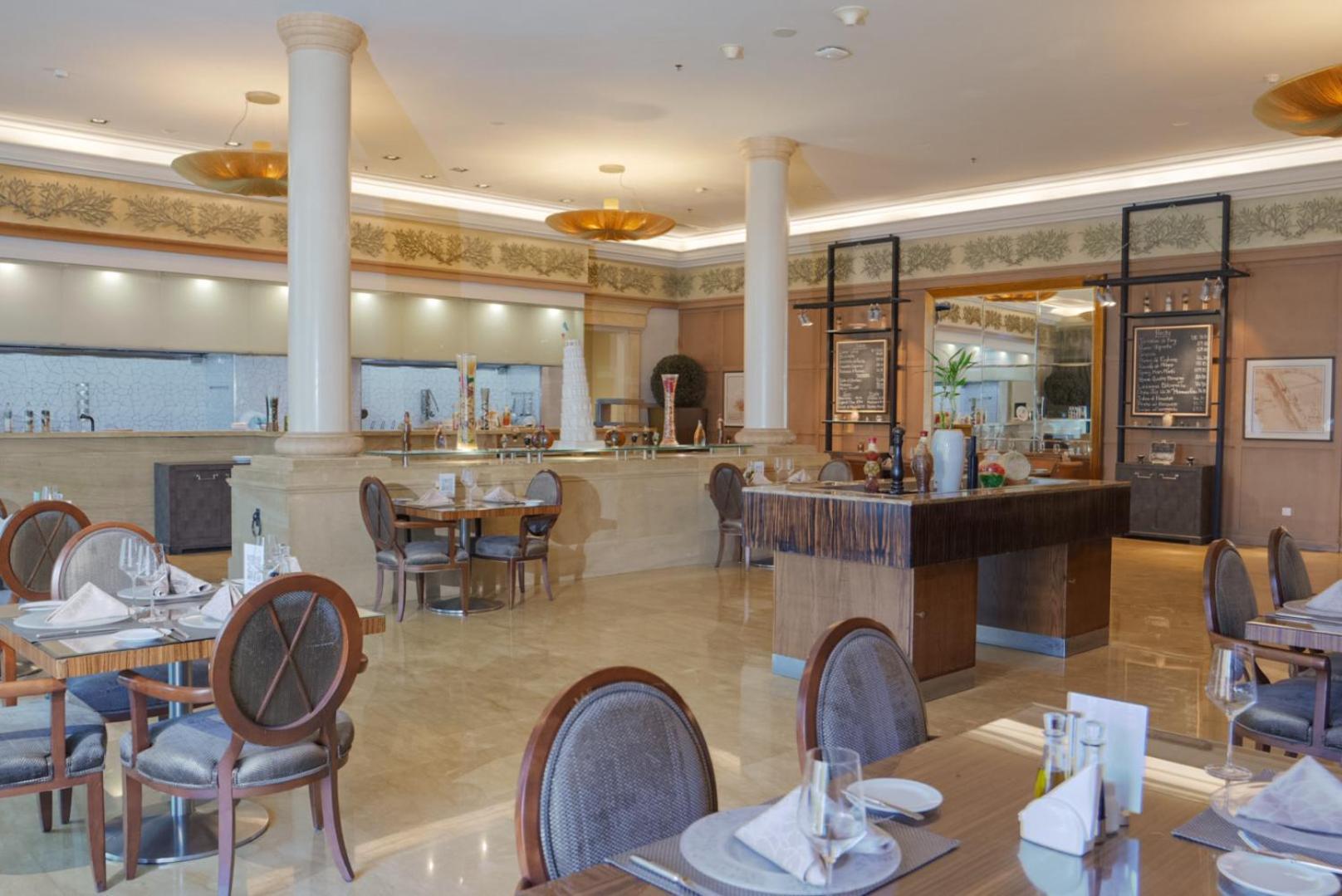 Sheraton Dammam Hotel & Convention Centre Dış mekan fotoğraf