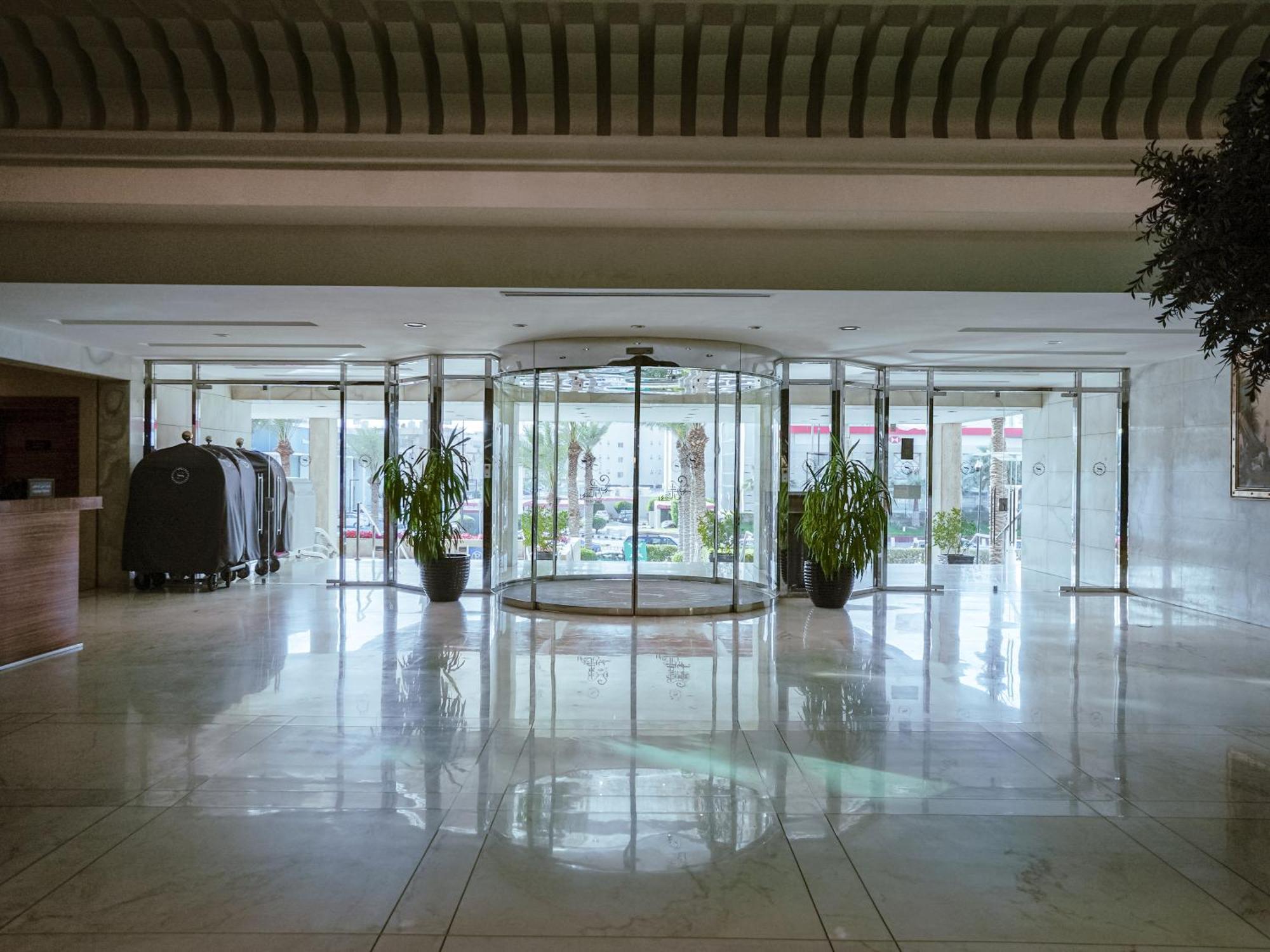 Sheraton Dammam Hotel & Convention Centre Dış mekan fotoğraf